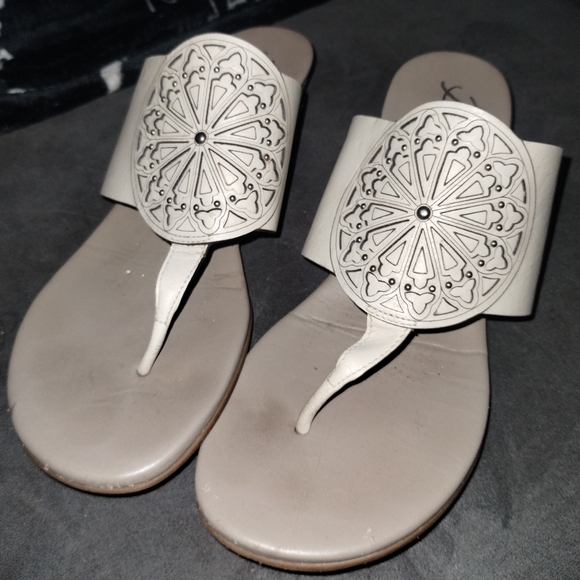 Brighton & Anne Klein Bundle Sandals Size 8 - Picture 10 of 16